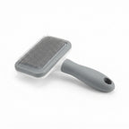 Fetch & Fuzz slicker brush for dogs with fine wire pins and grey handle